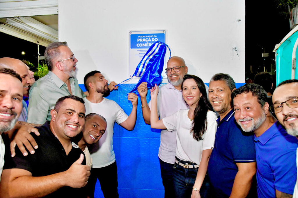 Prefeito Márcio Canella entrega Praça do Comércio revitalizada para os moradores da Prata