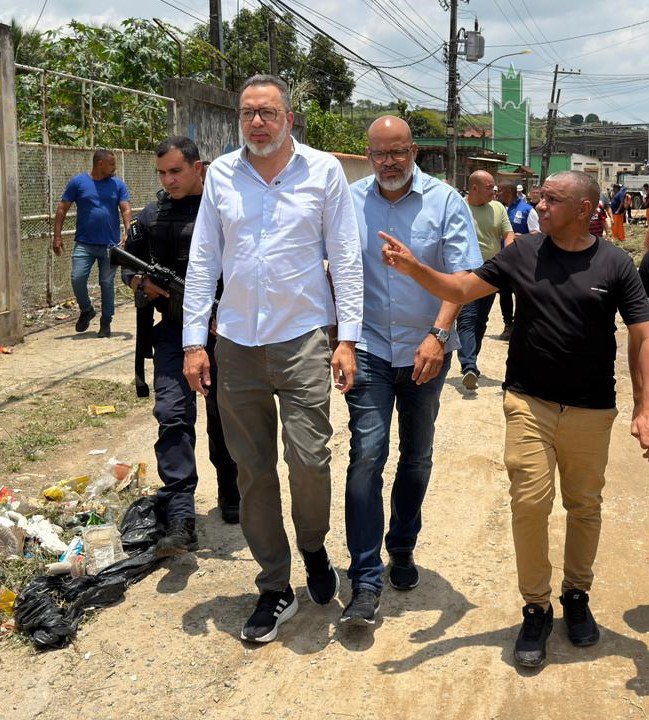Prefeito Márcio Canella inicia obras de pavimentação nas Pedrinhas que recebe choque de ordem de urbanização