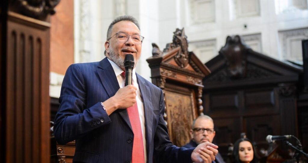 Prefeito Canella agradece repasse financeiro da Alerj que será usado para compra de ambulância para transportar crianças com deficiência