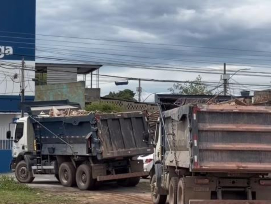 Prefeito anuncia construção de escola em tempo integral e TEA em terreno com casas desapropriadas em Heliópolis