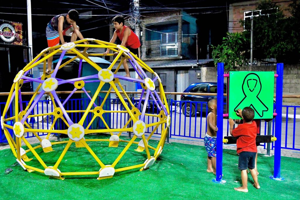 Prefeito Márcio Canella entrega Praça do Wona revitalizada