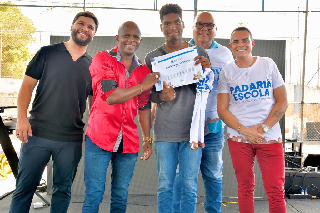 Formatura da Padaria Escola e Baile da Melhor Idade marcam atividades da Semasc em Belford Roxo