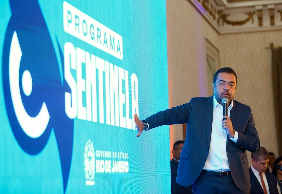 Governo do Estado lança Programa Sentinela que instalará 200 mil câmeras iniciando por Belford Roxo e Copacabana
