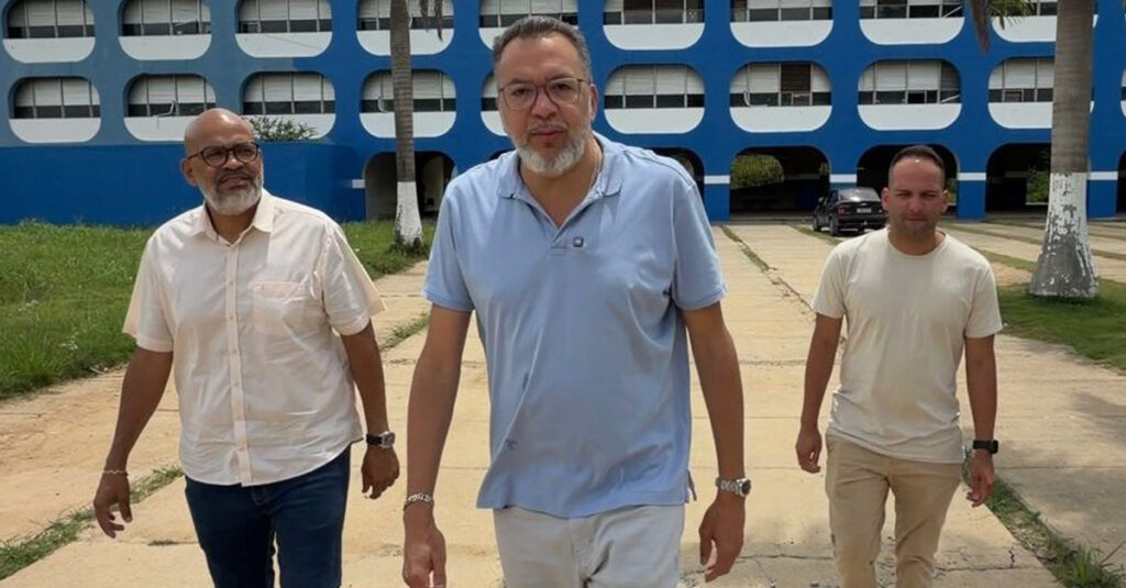 Prefeito Canella fiscaliza mutirão de obras e serviços no Gogó da Ema