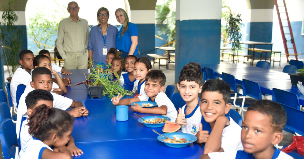 Prefeitura de Belford Roxo inicia o Programa ‘Merenda nas Férias’ garantindo refeições para alunos da rede municipal em janeiro