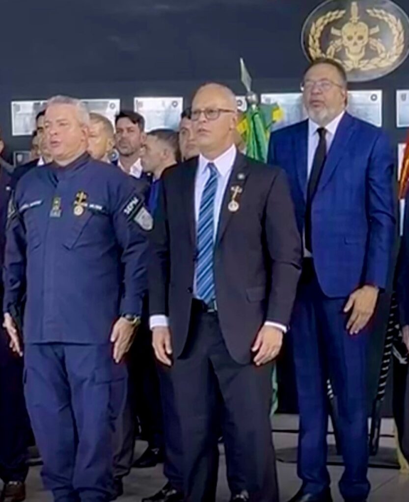 Prefeito Márcio Canella é condecorado com Medalha de Honra ao Mérito do BOPE