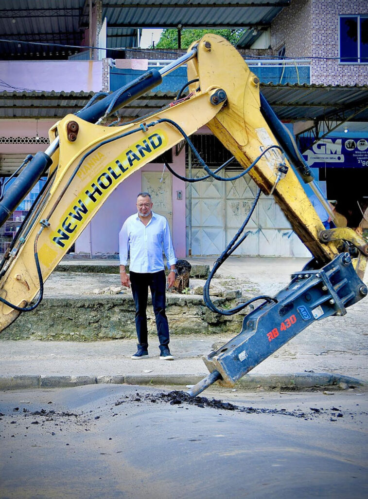 Prefeito de Belford Roxo faz balanço positivo do primeiro do ‘Linha Direta com Canella’