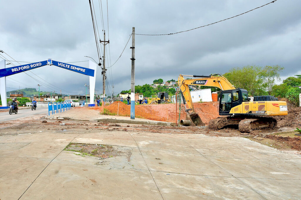 Prefeitura realiza mutirão e demolição de construções irregulares no Jardim Redentor que ganhará grandes áreas de lazer