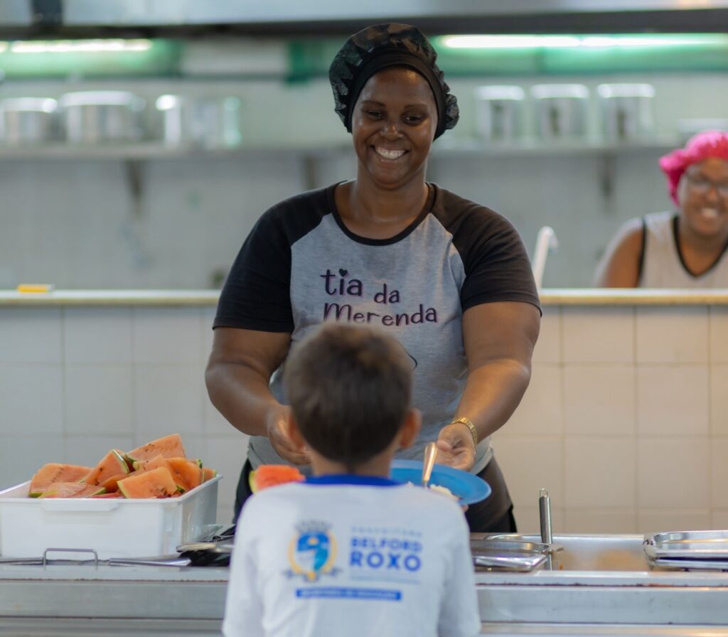 Prefeitura de Belford Roxo inicia o Programa ‘Merenda nas Férias’ garantindo refeições para alunos da rede municipal em janeiro
