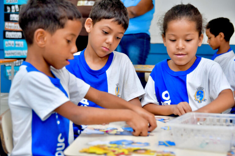 Belford Roxo conquista Selo Prata Nacional Compromisso com a Alfabetização e consolida momento positivo na Educação