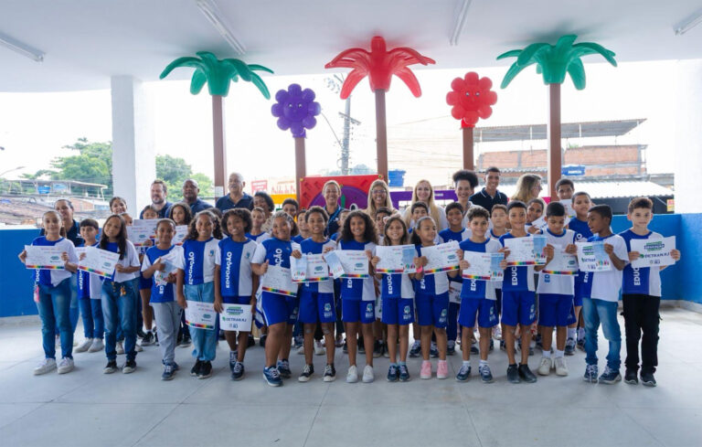 Detran-RJ e Secretaria de Transportes realizam campanha “Volta às Aulas” de conscientização no trânsito na Escola Municipal Manoel Gomes