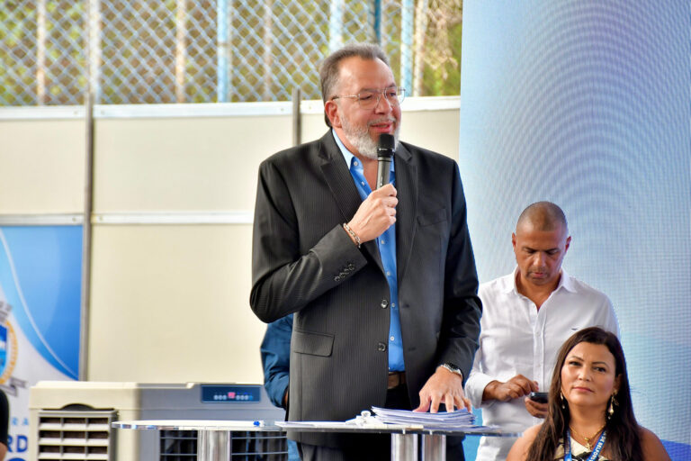 Novos professores concursados começam a trabalhar na rede municipal de ensino de Belford Roxo