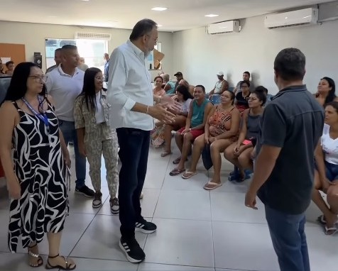 Prefeito Canella fiscaliza o funcionamento das unidades de saúde de Belford Roxo no Carnaval