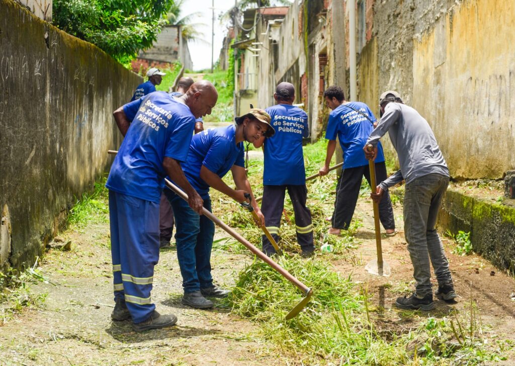 Prefeitura de Belford Roxo realiza mutirão de limpeza no Gogó da Ema