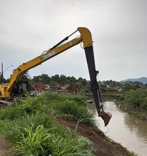 Inea e Secretaria Municipal de Meio Ambiente reforçam equipes do Programa Limpa Rio para evitar enchentes e alagamentos no período de chuvas