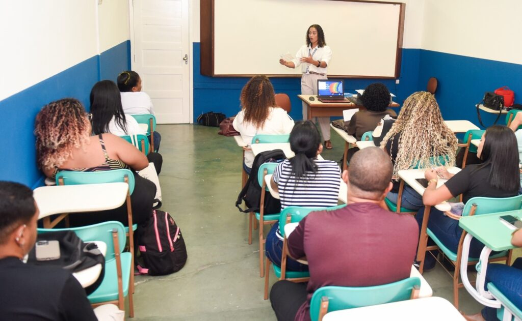 Oficina de Equidade em Saúde na Atenção Básica reúne 130 profissionais de saúde na Uniabeu