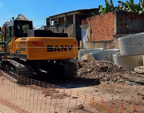 Parque São José recebe obras nas galerias para melhoria do escoamento da água