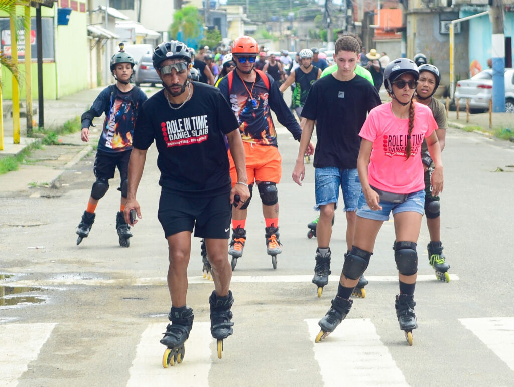 Encontro de Patinadores percorreu as principais ruas do município e agitou o domingo em Belford Roxo