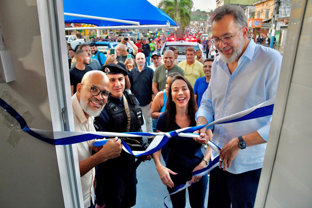 Prefeito Canella inaugura nova Base da Polícia Militar no Morro do Flamengo (Gogó da Ema) e do Proeis São Vicente
