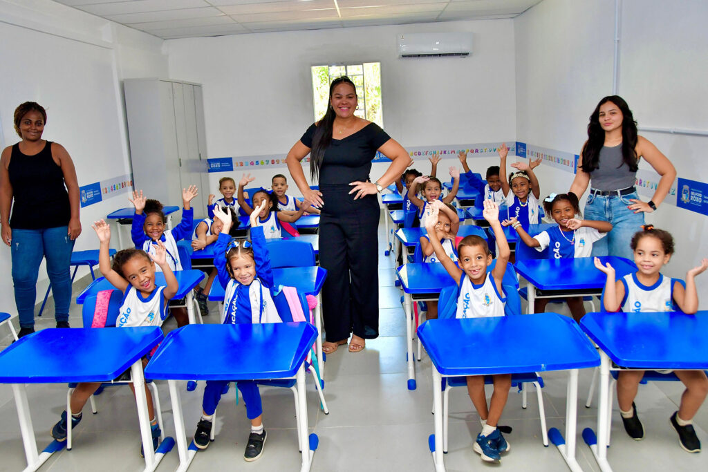 Creche Municipal Casa da Criança retorna às aulas revitalizada, moderna e climatizada em Santa Tereza