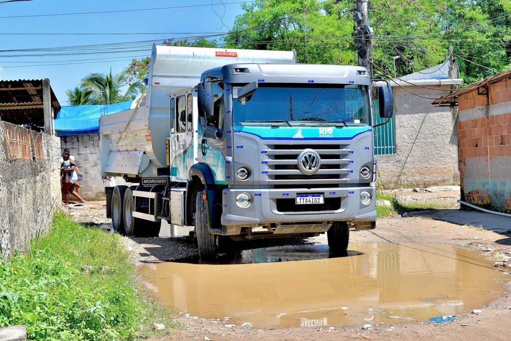 Prefeitura e Governo do Estado iniciam obras de pavimentação e drenagem no Condomínio Parque Novo Lar