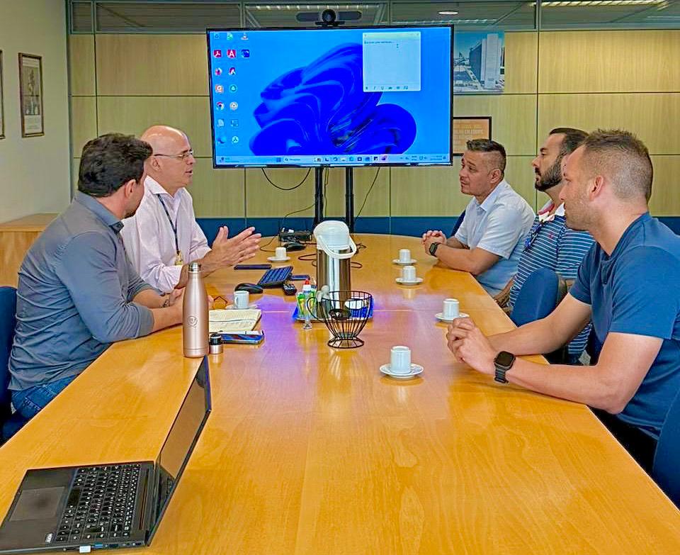 Prefeitura realiza reunião com Anatel para fortalecer cooperação e aprimorar ações de segurança para melhorar Programa Internet Para Todos