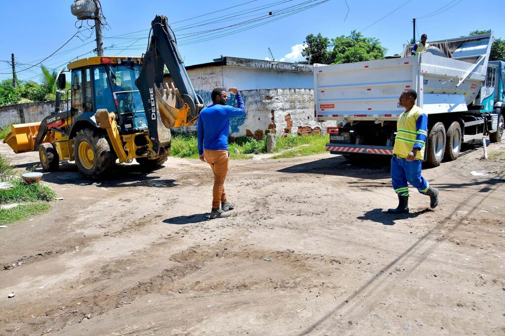 Prefeitura e Governo do Estado iniciam obras de pavimentação e drenagem no Condomínio Parque Novo Lar