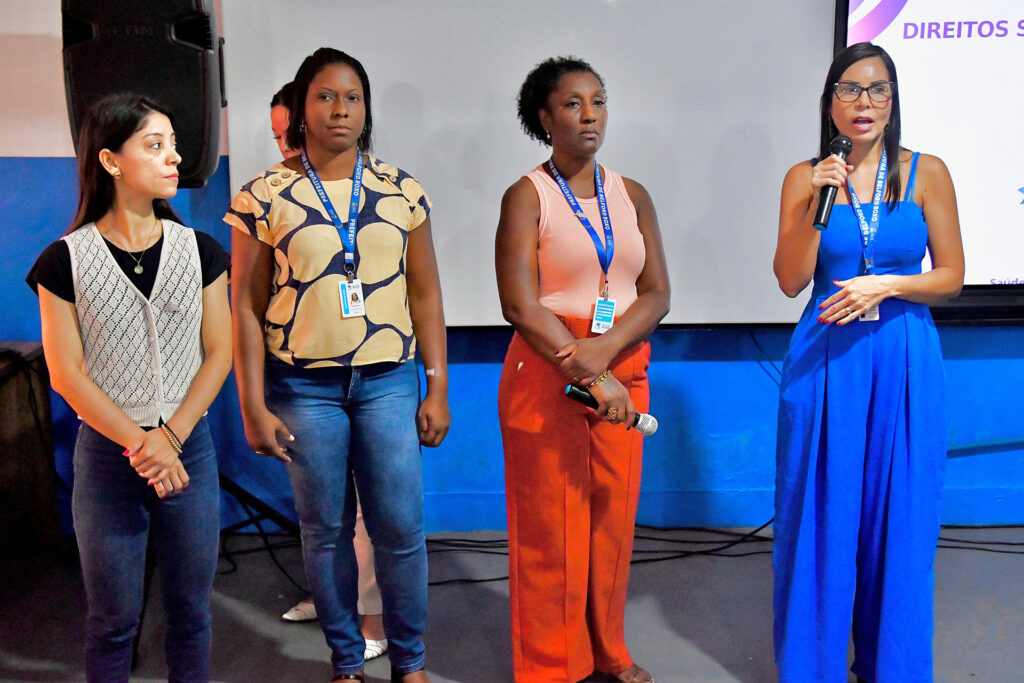 Belford Roxo capacita profissionais de saúde para implantação do contraceptivo Implanon