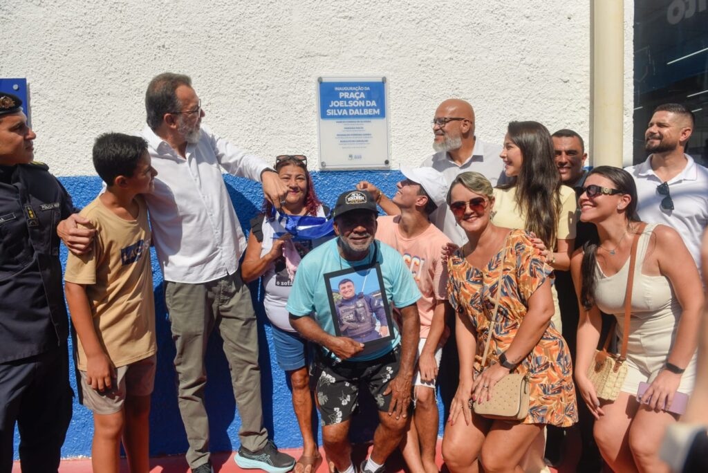 Prefeito Márcio Canella inaugura praça e academia e entrega Casa da Cultura revitalizada e modernizada