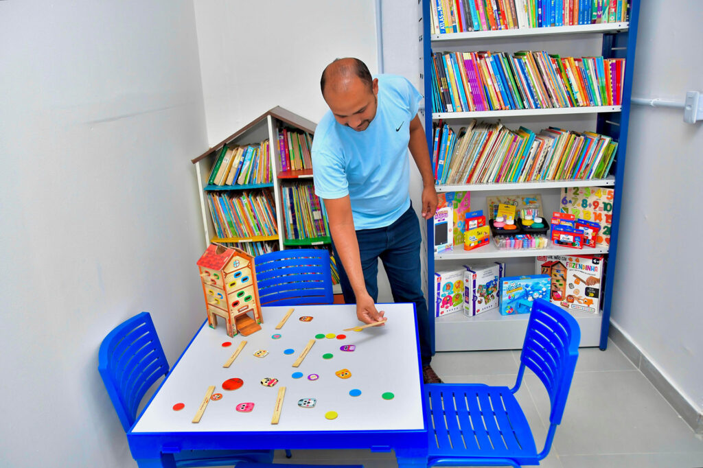 Creche Municipal Casa da Criança retorna às aulas revitalizada, moderna e climatizada em Santa Tereza