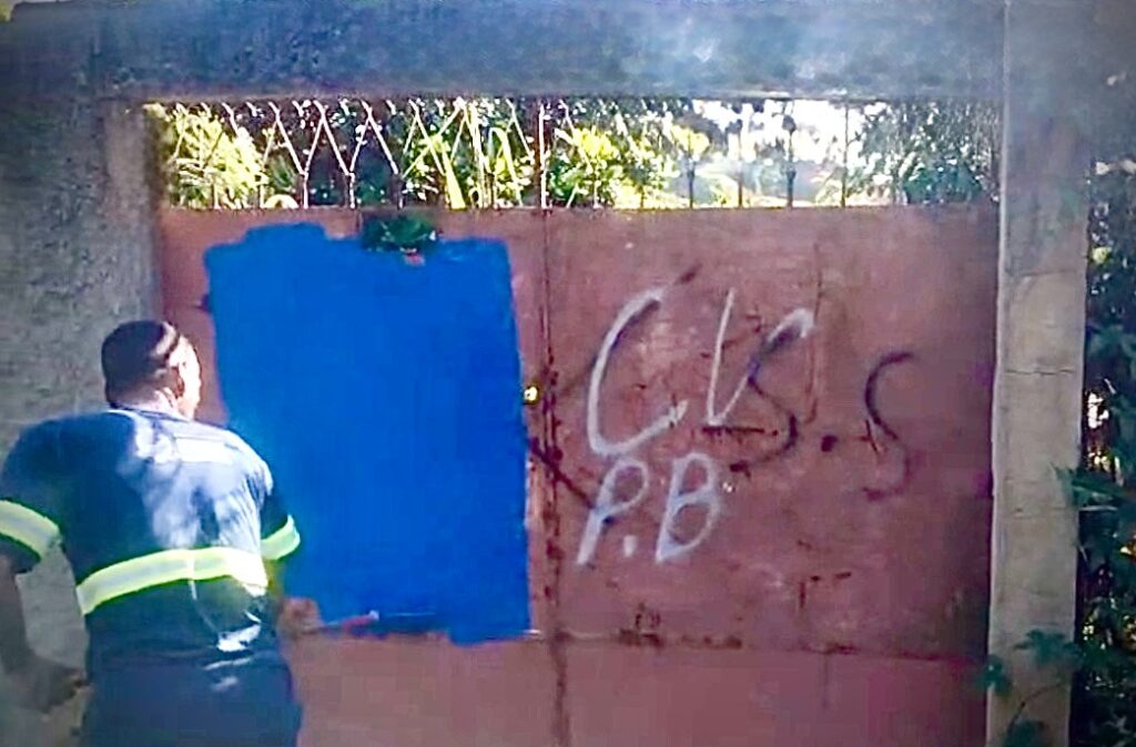 Prefeitura de Belford Roxo realiza Choque de Ordem para remoção de pichações de facções criminosas no São Francisco