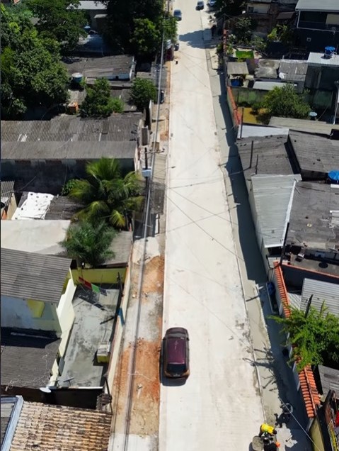 Secretário Marcelo Canella acompanha obras de drenagem e pavimentação na Vila Cláudia