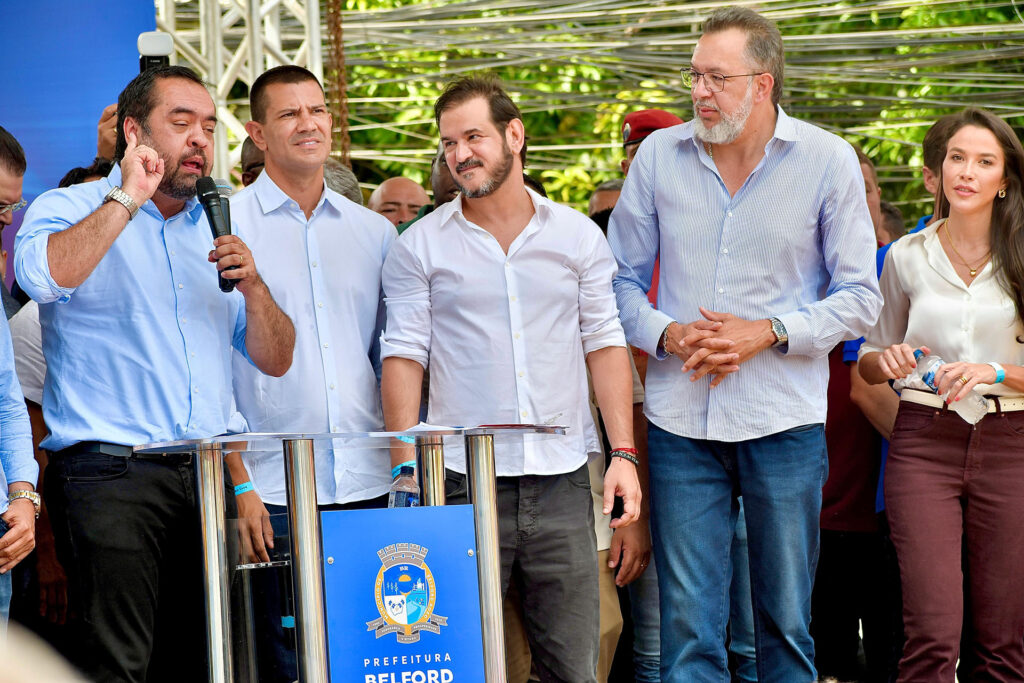 Prefeito Márcio Canella e governador Cláudio Castro inauguram maternidade municipal em Belford Roxo