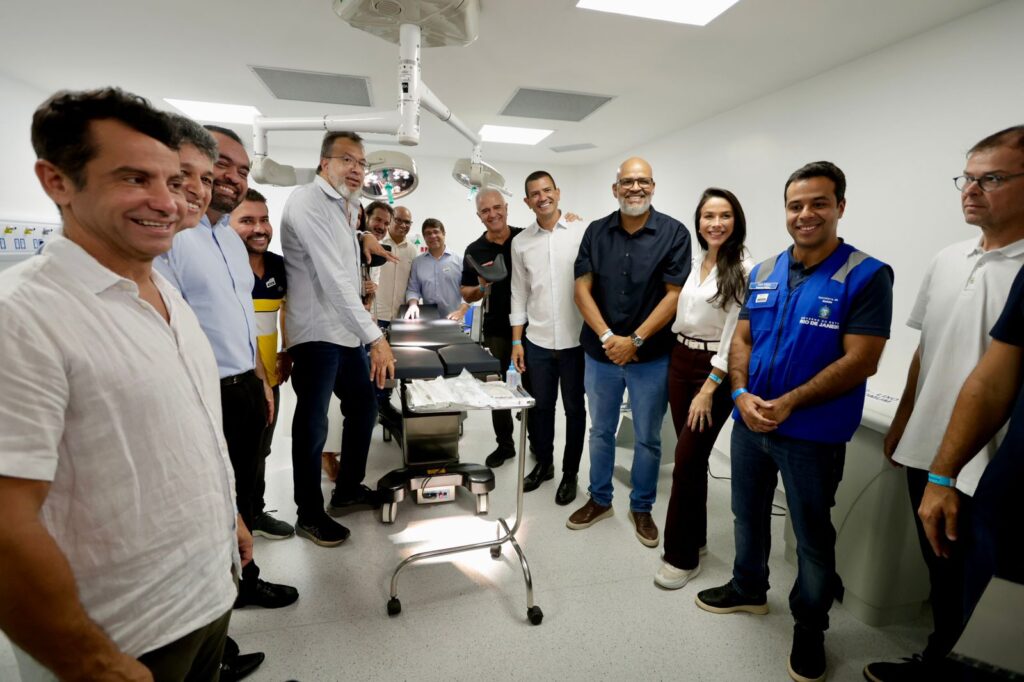 Prefeito Márcio Canella e governador Cláudio Castro inauguram maternidade municipal em Belford Roxo