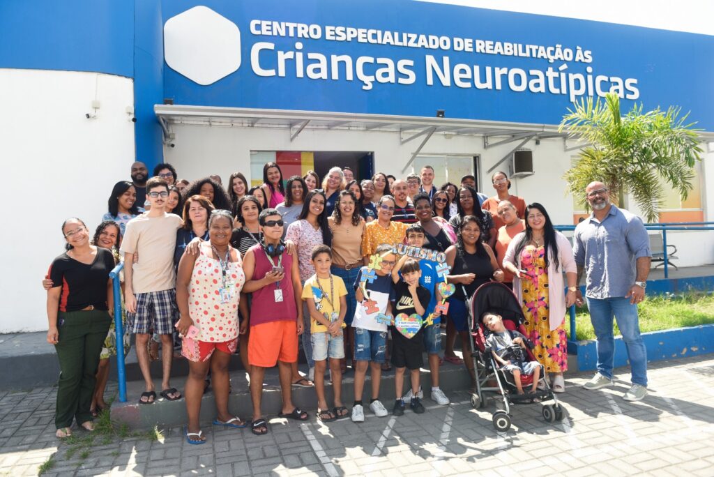 Centro de Reabilitação às Crianças Neuroatípicas promove roda de conversa do projeto ‘Café na Varanda’ para famílias atípicas e típicas