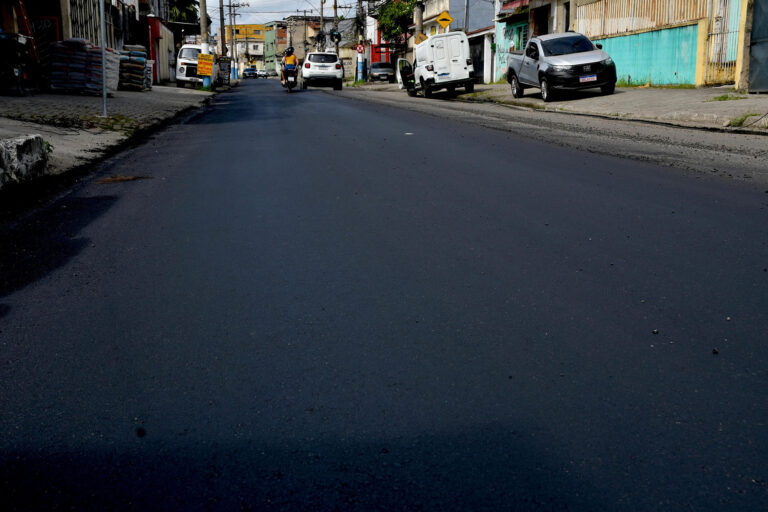 Prefeitura e Governo do Estado realizam obras de pavimentação com novo asfalto no Lote XV e Piam