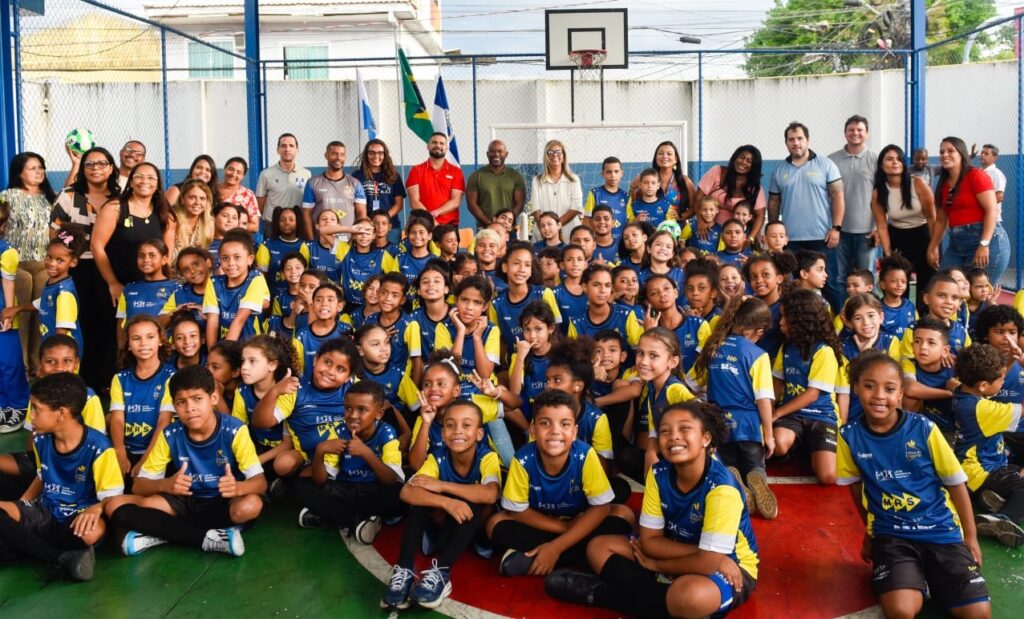 Escola Municipal da Prata recebe lançamento do projeto esportivo ‘Trilhos do Esporte’ em parceria com o Instituto Mais Ação e a MRS