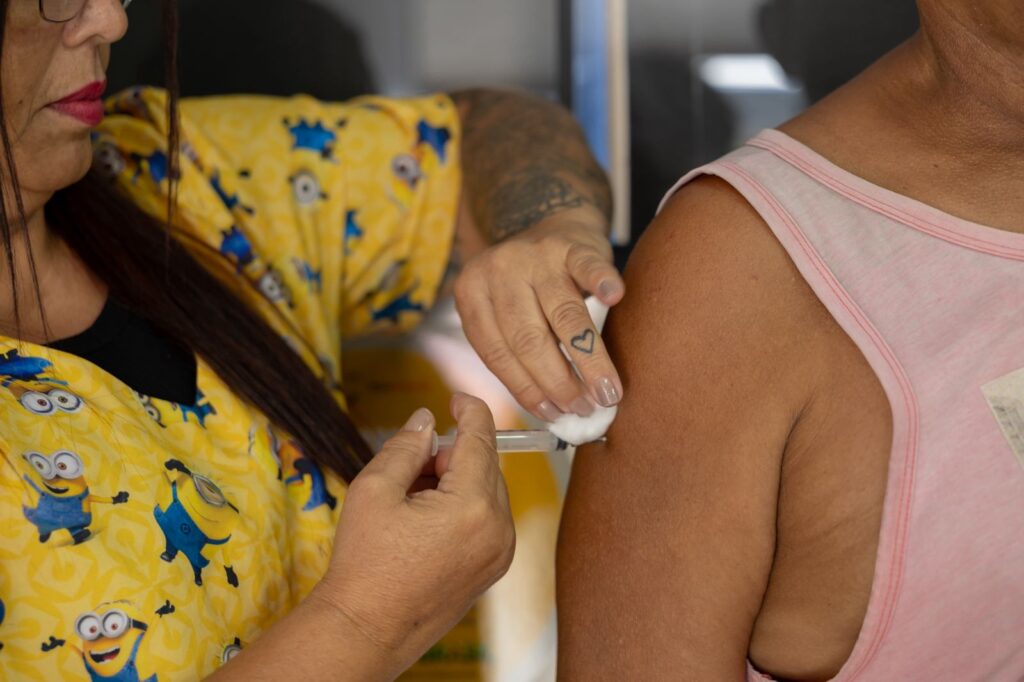 Belford Roxo encerra vacinação com unidade móvel do Estado com mais 700 pessoas imunizadas