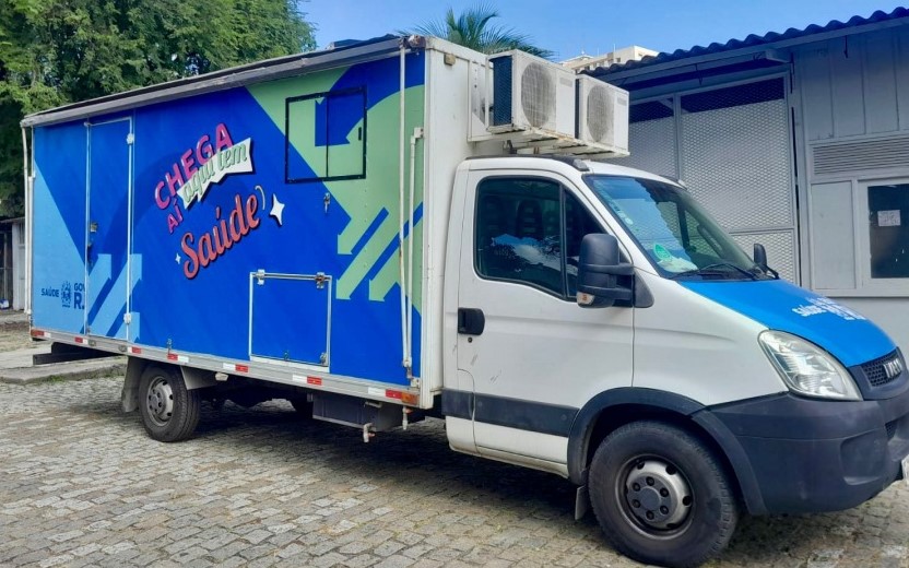 Unidade móvel de vacinação contra a Influenza percorre nesta semana bairros de Belford Roxo