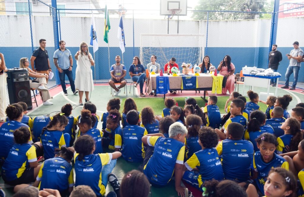 Escola Municipal da Prata recebe lançamento do projeto esportivo ‘Trilhos do Esporte’ em parceria com o Instituto Mais Ação e a MRS