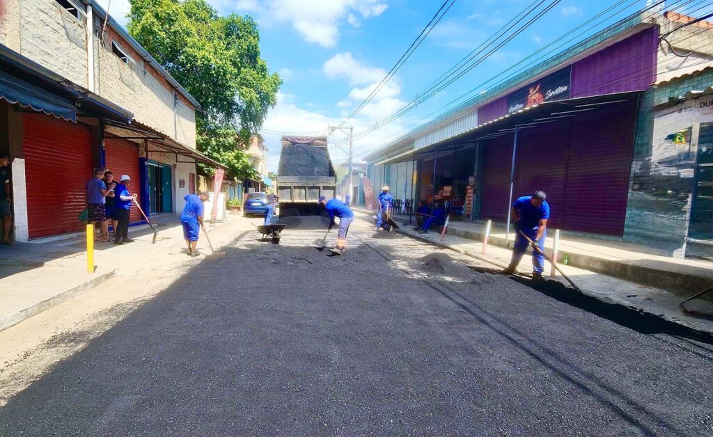 Prefeitura e Governo do Estado realizam obras de pavimentação com novo asfalto no Lote XV e Piam