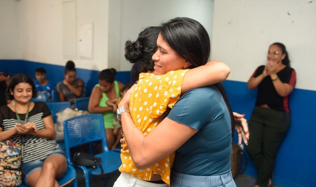 Centro de Reabilitação às Crianças Neuroatípicas promove roda de conversa do projeto ‘Café na Varanda’ para famílias atípicas e típicas
