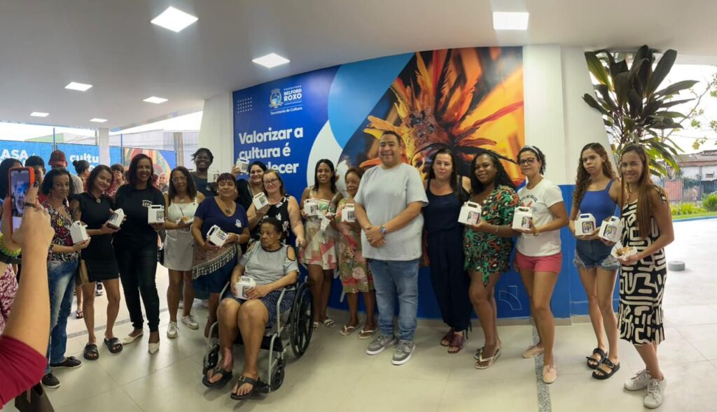 Casa da Cultura homenageia mães de alunos e agentes culturais