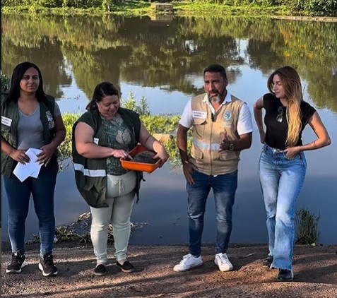 Secretaria de Meio Ambiente resgata cágado fêmea grávida presa em anzol que passa por cirurgia e é devolvida à natureza