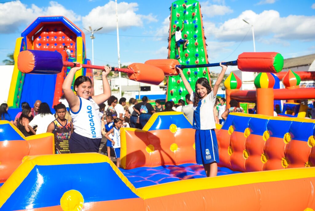 Casa de Cultura de Belford Roxo celebra o Dia Mundial do Brincar com festividade especial para alunos da rede municipal de ensino