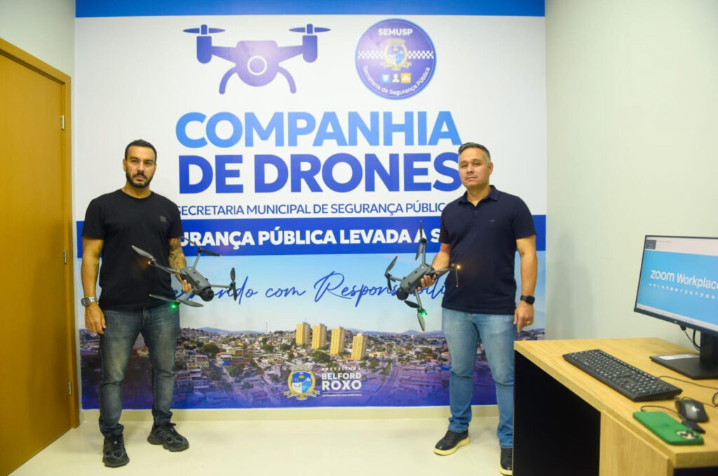 Ação integrada da Companhia de Drones da Prefeitura e PM prende dois criminosos que desmontavam carros e motocicleta no Gogó da Ema