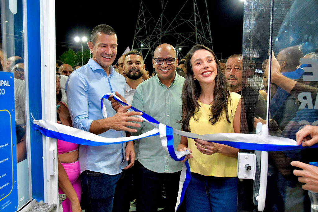 Prefeita Mariana Canella inaugura Vila Olímpica Lote XV Oscar Schmidt lotada com milhares de pessoas no novo complexo esportivo