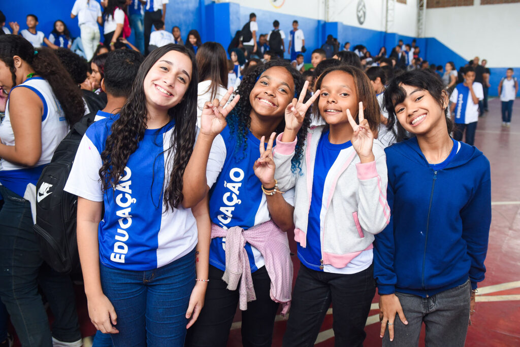 Escola Municipal Belford Roxo participa de evento alusivo ao “Maio Laranja”