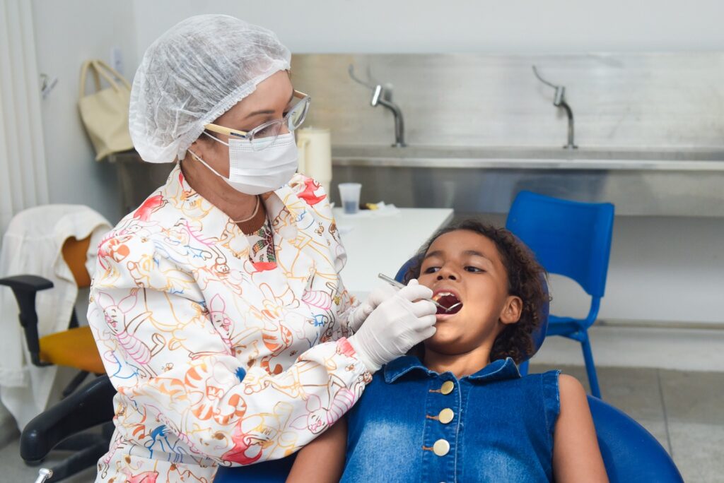 Centro de Reabilitação às Crianças Neuroatípicas realiza celebração especial em homenagem ao Dia das Mães