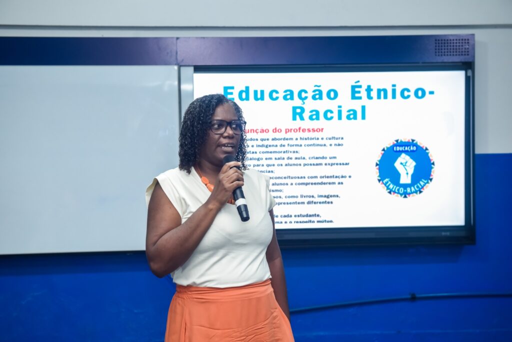 Secretaria Municipal de Educação promove dois dias de Formação dos Professores da Educação de Jovens e Adultos (EJA) em Belford Roxo
